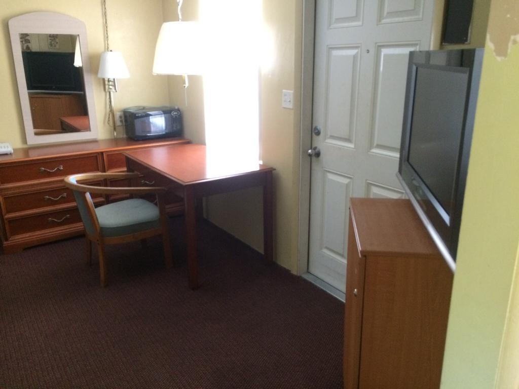 Travelers Inn Okeechobee Dış mekan fotoğraf