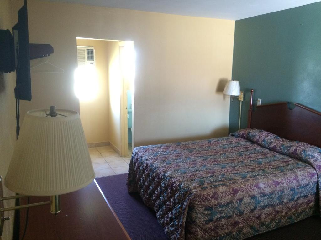 Travelers Inn Okeechobee Dış mekan fotoğraf